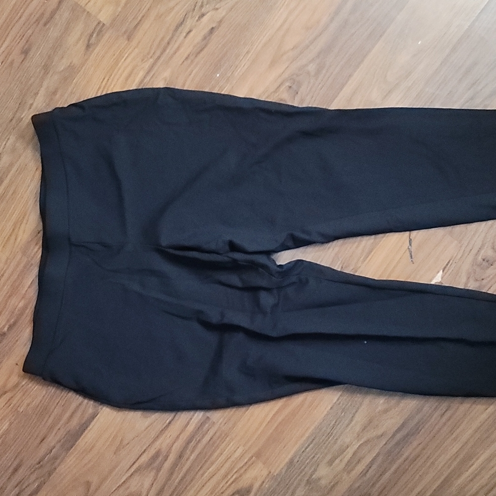 Gently used black pull on cropped pants 2x, philisophy